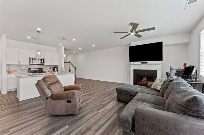 3560 Bexton Dr, Townhouse with 3 bedrooms, 3 bathrooms and null parking in Duluth GA | Image 8