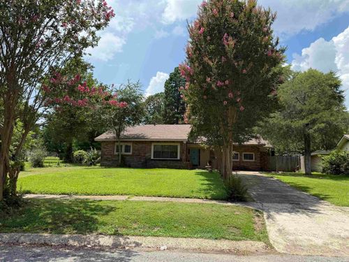 1563 Center St, Arkadelphia, AR, 71923-5837 | Card Image