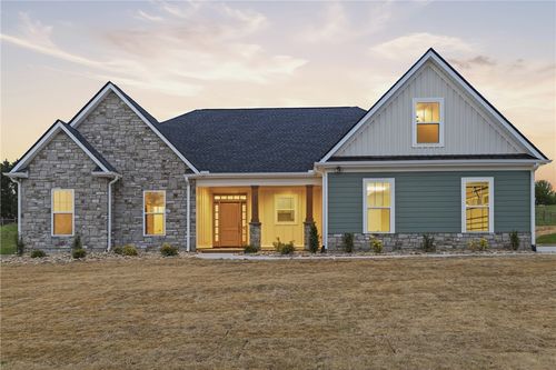 736 Stewart Gin Rd, Liberty, SC, 29657-9275 | Card Image