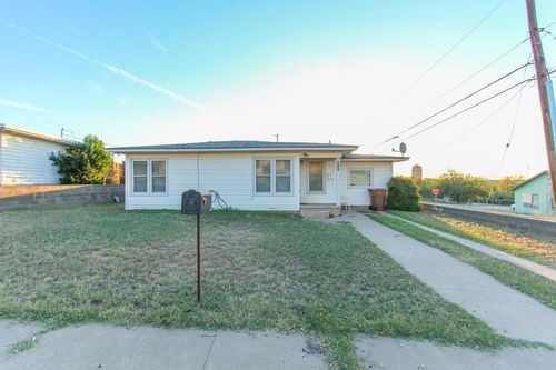 600 Caylor Dr, Big Spring, TX, 79720-3104 | Card Image