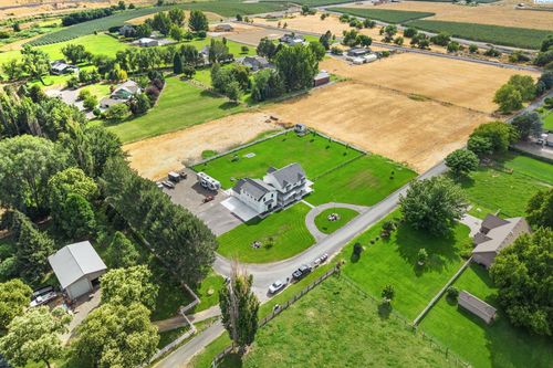 88580 W 119 Pr Nw, Prosser, WA, 99350-6694 | Card Image