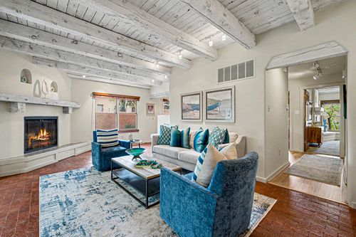 2-409 E Coronado Road, Santa Fe, NM, 87505 | Card Image