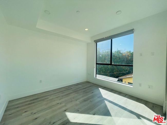 APT-201 - 14612 Calvert St, Condo with 2 bedrooms, 2 bathrooms and 2 parking in Van Nuys CA | Image 15