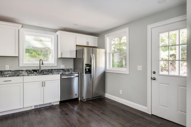 15 Lilac Lane, Condo with 2 bedrooms, 2 bathrooms and null parking in Kennebunk ME | Image 6
