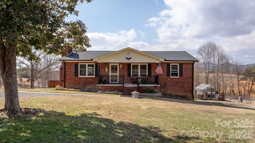 511 Crutchfield Rd, Union Mills, NC, 28167-8877 | Card Image