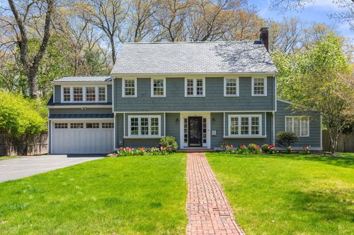 104 Fairbanks Ave, Wellesley, MA, 02481-5256 | Card Image