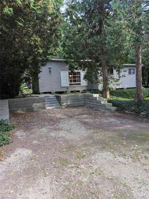 159 Victoria St, Tiverton, ON, N0G2T0 | Card Image