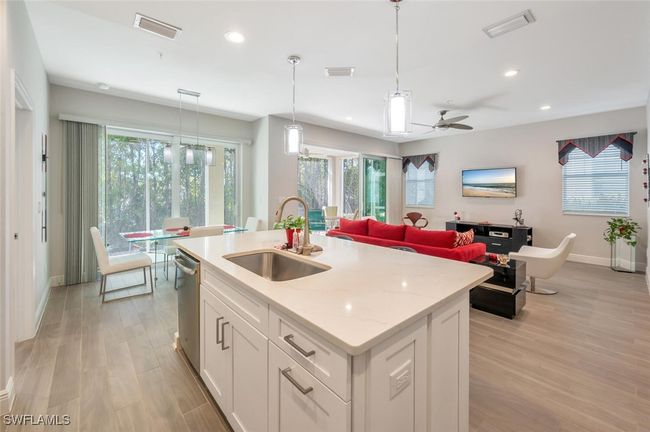 UNIT-1804 - 6953 Avalon Cir, Condo with 2 bedrooms, 2 bathrooms and null parking in NAPLES FL | Image 11