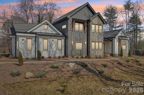 272 Glazener Rd, Brevard, NC, 28712-4151 | Card Image