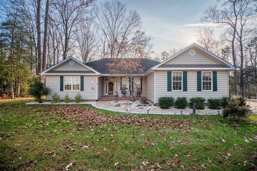 68 Oyster Cove Lndg, Hartfield, VA, 23071-3061 | Card Image