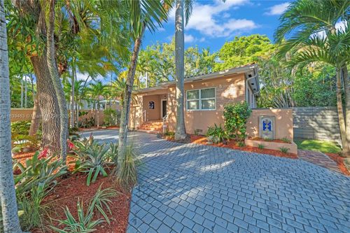 2665 Sw 17th Ave, Miami, FL, 33133-2522 | Card Image