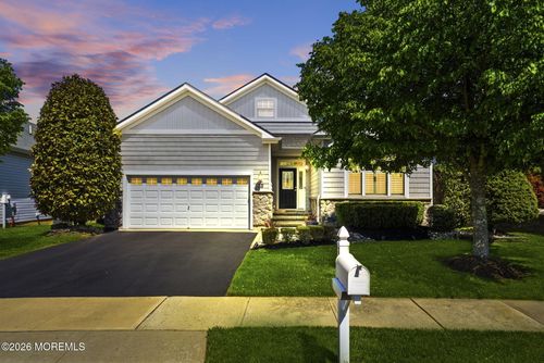 38 Riva Ridge Rd, Manalapan, NJ, 07726-6018 | Card Image