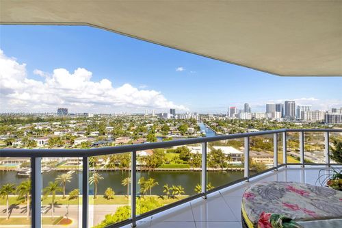1601-3640 Yacht Club Dr, Aventura, FL, 33180 | Card Image
