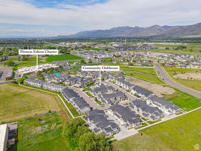 View of property location featuring a mountain backdrop and nearby suburban area | Image 32