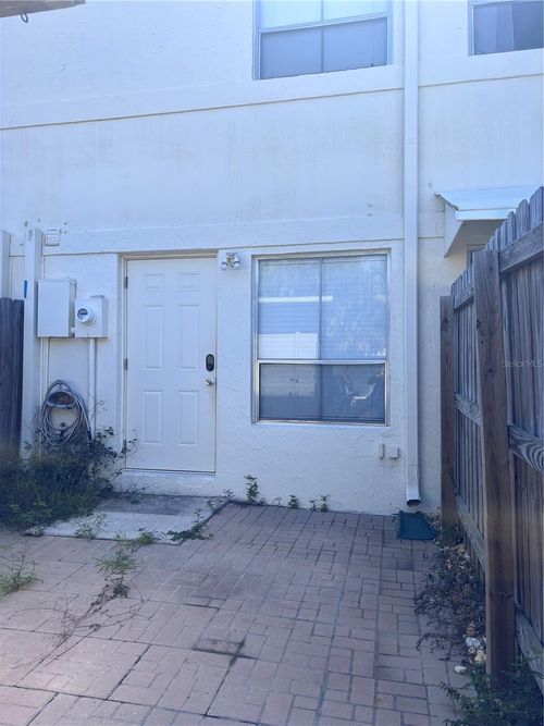 4515 La Capri Ct, TAMPA, FL, 33611-2334 | Card Image
