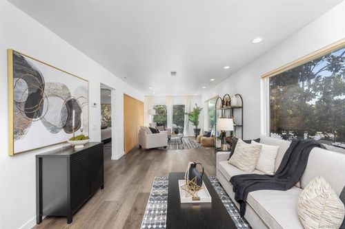 1a-540 Hawthorn St, San Diego, CA, 92101-2372 | Card Image
