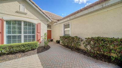 7615 Windward Cove, House other with 3 bedrooms, 2 bathrooms and null parking in Lakewood Ranch FL | Image 2