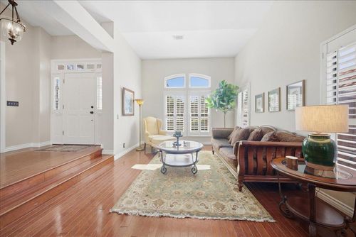 5230 Fairway Court, Rocklin, CA, 95677 | Card Image