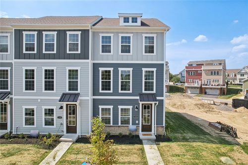 401 Harmon Ct, Wexford, PA, 15090-9550 | Card Image
