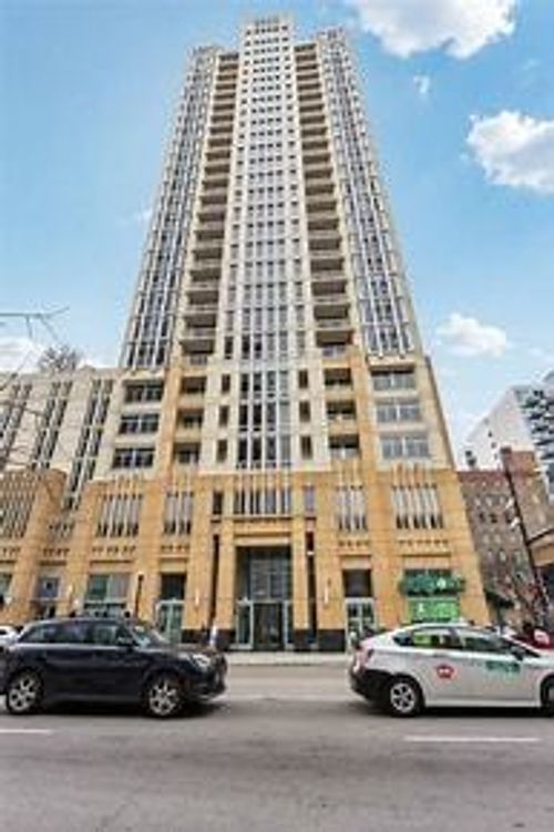 1910-1400 S Michigan Ave, Chicago, IL, 60605-3726 | Card Image