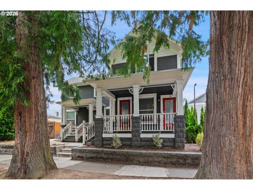 7521 N Gloucester Ave, Portland, OR, 97203-5940 | Card Image