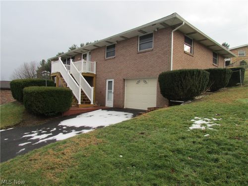 18 Chauncey St, Steubenville, OH, 43952-6905 | Card Image