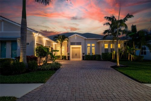 8280 Redonda Loop, Lakewood Ranch, FL, 34202-2631 | Card Image