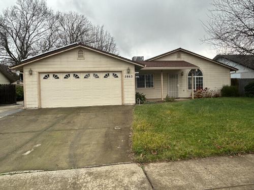 2863 Sandstone Dr, Anderson, CA, 96007-4622 | Card Image