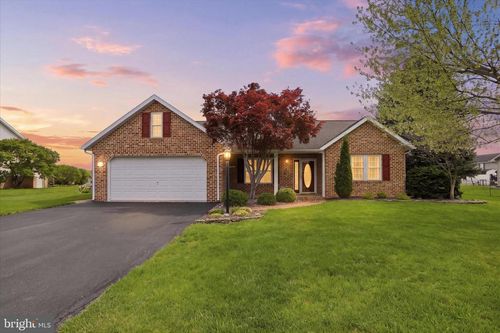 340 Suelinn Drive, CHAMBERSBURG, PA, 17201 | Card Image