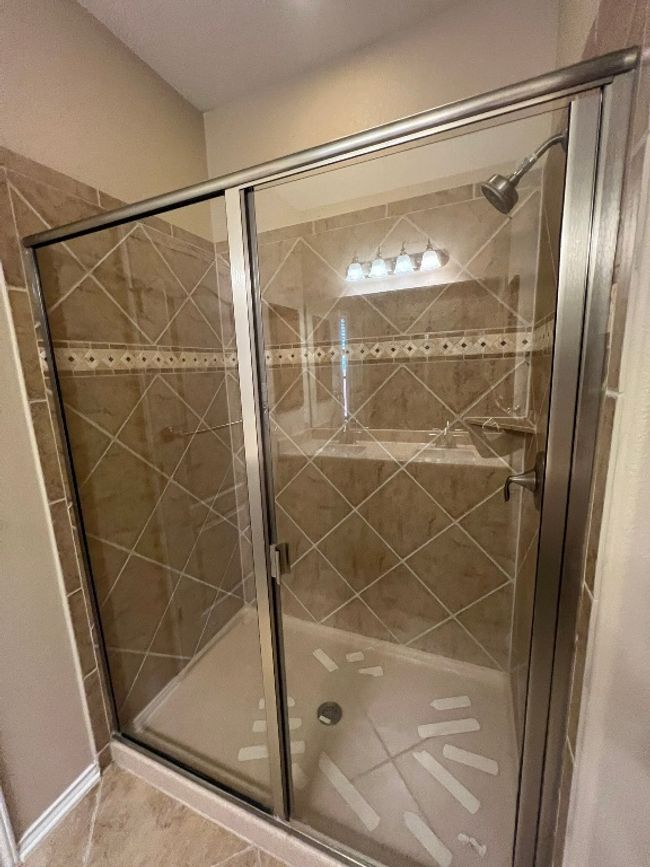 330 Grand Junction Trl, House other with 3 bedrooms, 2 bathrooms and null parking in Georgetown TX | Image 17
