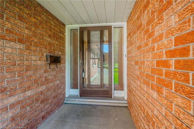 2145 Coronation Blvd, House other with 4 bedrooms, 2 bathrooms and 10 parking in Cambridge ON | Image 5