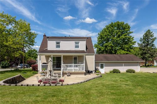 303 Cort St, Jeannette, PA, 15644-2625 | Card Image
