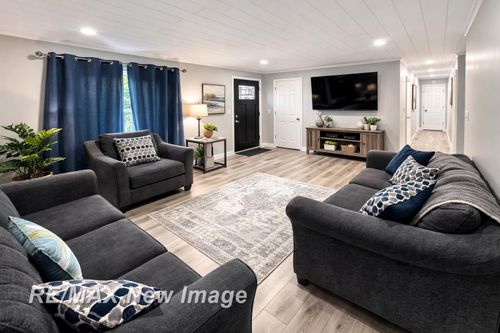 4736 Moeller Dr, Bay City, MI, 48706-2649 | Card Image