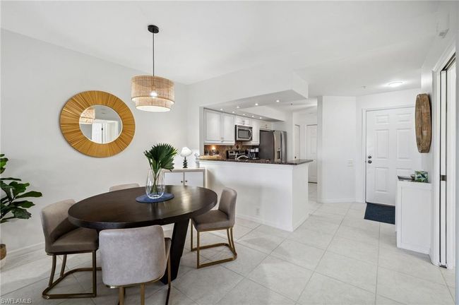 APT-2303 - 28068 Cavendish Ct, Condo with 2 bedrooms, 2 bathrooms and 1 parking in BONITA SPRINGS FL | Image 11