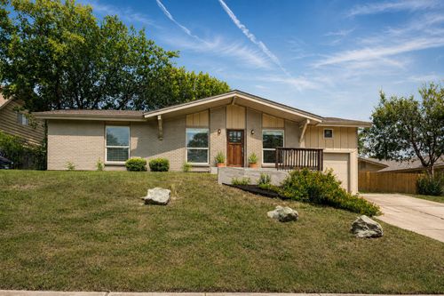 2507 Glen Springs Way, Austin, TX, 78741-5618 | Card Image