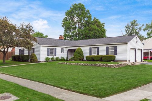 436 Darbyhurst Rd, Columbus, OH, 43228-1325 | Card Image