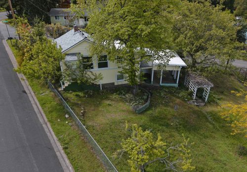 480 Harrison St, Ashland, OR, 97520-3063 | Card Image