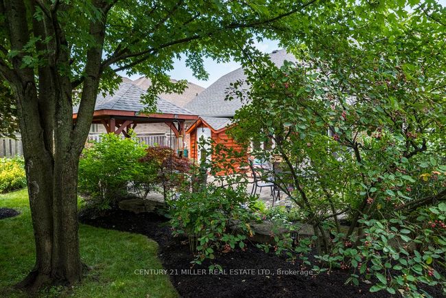 46 Giffin Rd, House other with 2 bedrooms, 3 bathrooms and 4 parking in Dundas ON | Image 33