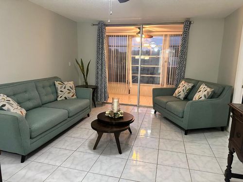 202-8051 N Sunrise Lakes Dr, Sunrise, FL, 33322-1681 | Card Image