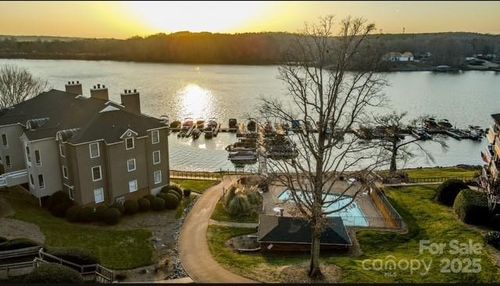 unit-2-9801 Emerald Point Drive, Charlotte, NC, 28278 | Card Image