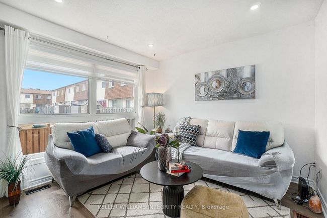A - 85 Seyton Dr, Condo with 3 bedrooms, 2 bathrooms and 1 parking in Nepean ON | Image 10