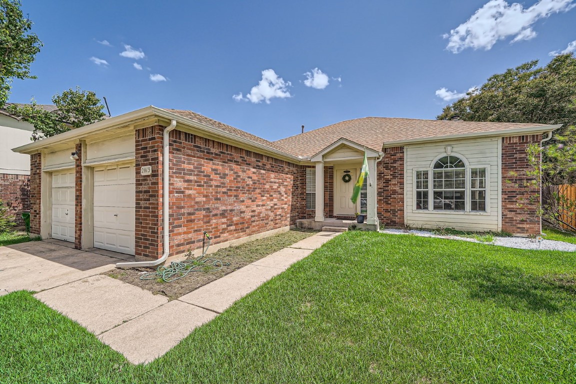Logan Dr, Round Rock, TX 78664