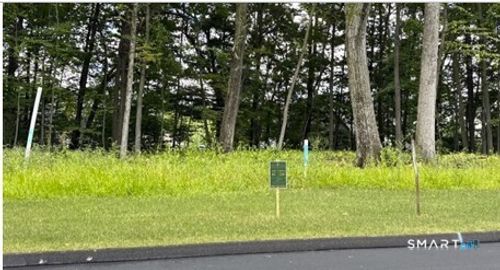 530 Village St, Bristol, CT, 06010-8063 | Card Image