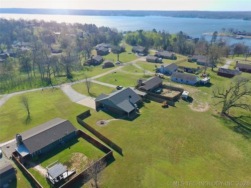 31948 Dogwood Cir, Afton, OK, 74331-8629 | Card Image