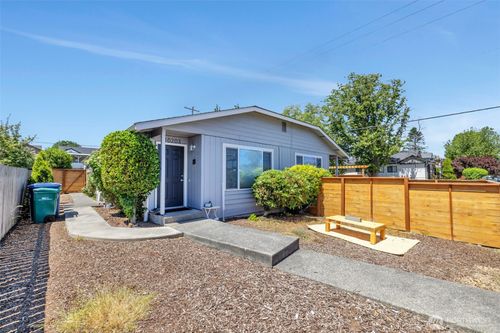 10201 17th Avenue Sw, Seattle, WA, 98146 | Card Image