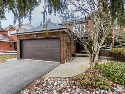 1278 Sweetbirch Crt, House other with 4 bedrooms, 4 bathrooms and 8 parking in Mississauga ON | Image 1