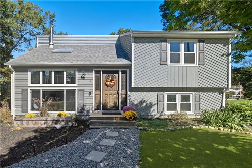1 Nichole Ln, Coventry, RI, 02816-6310 | Card Image