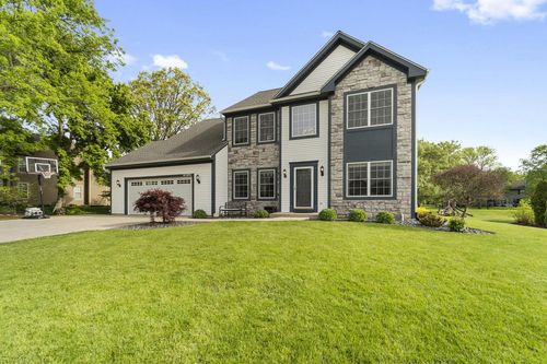N73W22620 Edgewood Lane, Sussex, WI, 53089 | Card Image