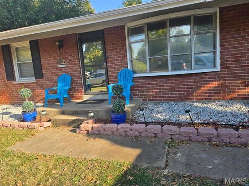 7240 Howdershell Rd, Hazelwood, MO, 63042-1304 | Card Image