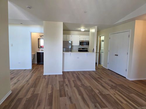 3d-1303 Cunat Court, Lake In The Hills, IL, 60156 | Card Image